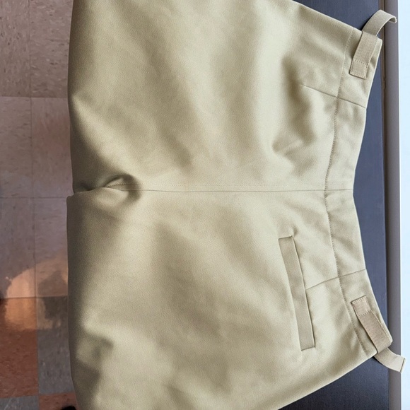 Burberry Khaki Pleated Trousers new without tags - Picture 5 of 8